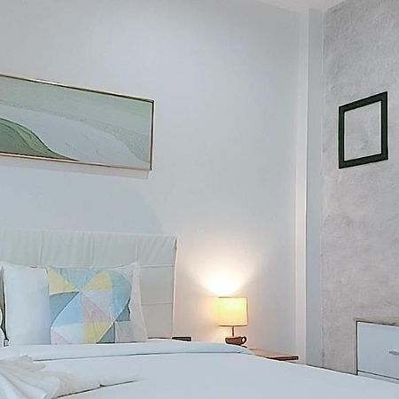 Ainny Residence Patong Esterno foto